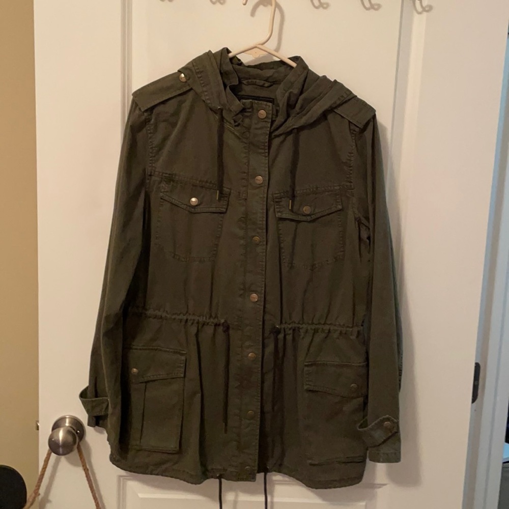Nordstrom Rack BNCI green, women’s trench coat